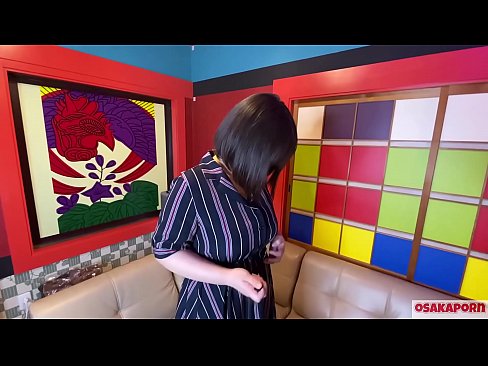 ❤️ جاپاني پياري وڏي سيني سان گڏ جنسي رانديڪن سان مشت زني ڪري ٿي ۽ هڪ orgasm آهي. هوءَ هڪ انٽرويو ۾ پنهنجي ڀوائتي تجربي بابت ڳالهائي ٿي. وڏيون چوڙيون ۽ وارن واري بلت زور سان روئي رهي آهي. اوساڪاپورن ❤️❌ ﹏
